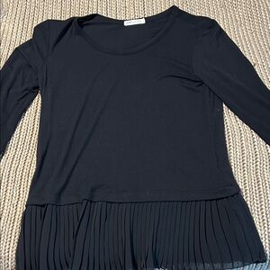 Pebble and Stone Black Long Sleeve Pleated Top